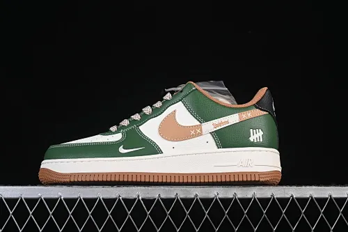 All categories Nk Air Force 1 Air Force series Nk Air Force 1 Low Air Force low top Nike Air Force 1'07 Low UN joint grass green splicing raw rubber Air Force 1 low top casual sneakers JP8028-006